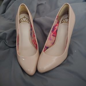 Fergalicious Nude Heel